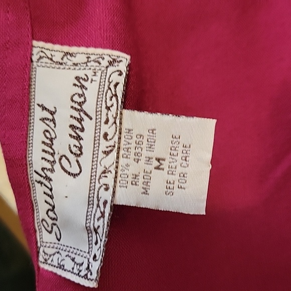 Ladies magenta western top - Picture 3 of 3